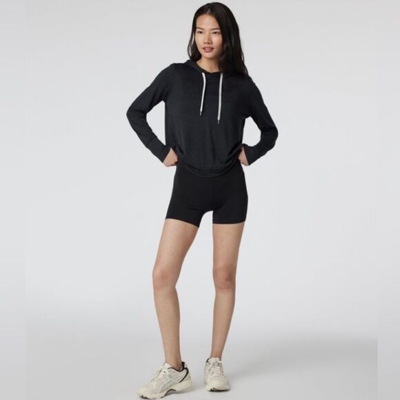 VUORI halo essential hoodie in black heather Small NWT $115 - Picture 3 of 9